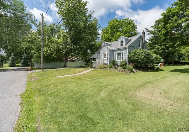 Homes for sale in Watertown City, NY | 332 W Woodruff St, Watertown City, NY 13601 | MLS# S1693465