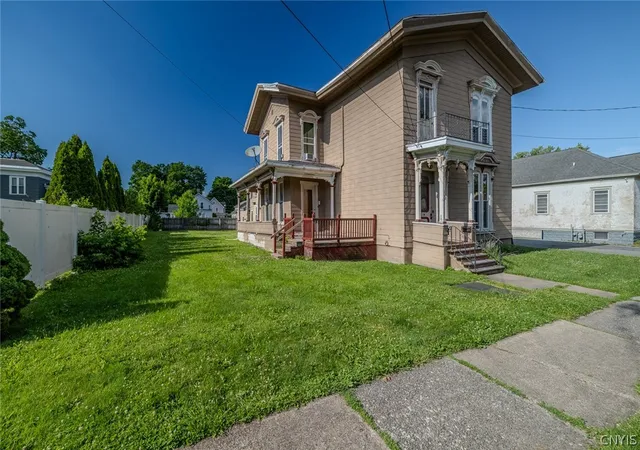 Listing Photo 3 - Condo for sale in building located at 132 W Chapel St, Canastota, NY 13032