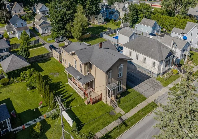 Listing Photo 4 - Condo for sale in building located at 132 W Chapel St, Canastota, NY 13032