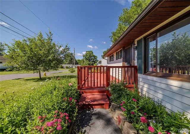 2nd image of 107 Albernathy St St, Salina, NY 13088 | MLS# S1693195