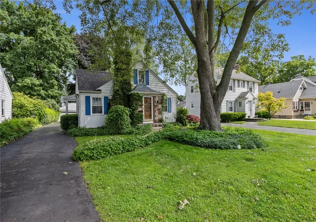Homes for sale in Brighton, NY | 42 Sunset Dr, Brighton, NY 14618 | MLS# R1691307
