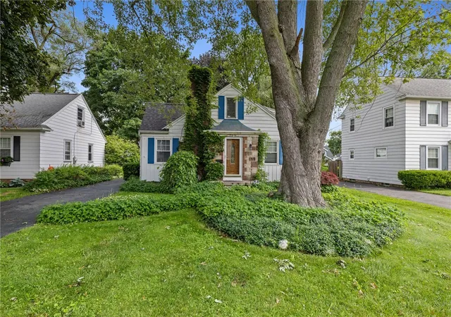 Homes for sale in Brighton, NY | 42 Sunset Dr, Brighton, NY 14618 | MLS# R1691307