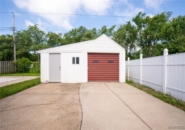 Homes for sale in Lackawanna, NY | 53 S Shore Blvd, Lackawanna, NY 14218 | MLS# B1693286