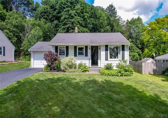 1st image of 708 Balsam St, Salina, NY 13088 | MLS# S1693283