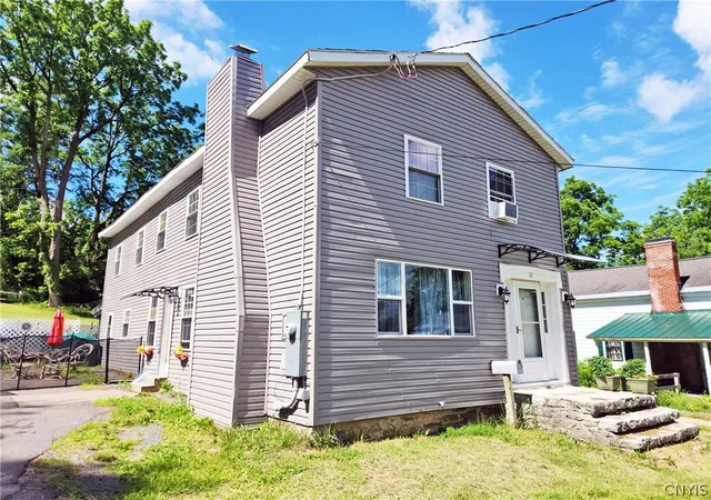 Homes for sale in Cazenovia, NY | 11 Corwin St, Cazenovia, NY 13035 | MLS# S1693701
