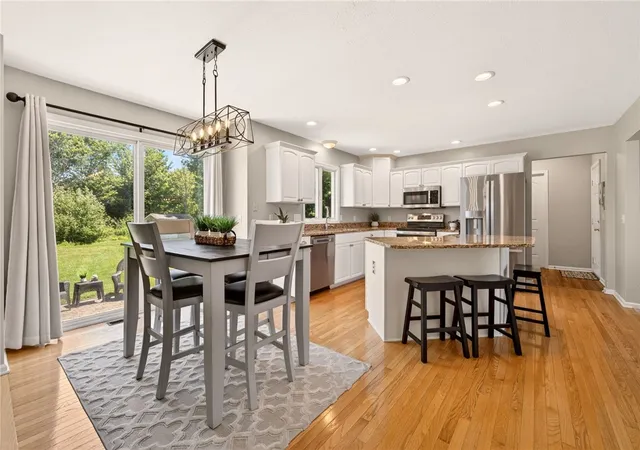 5th image of 1154 Sweet Creek Cir, Webster, NY 14580 | MLS# R1692755
