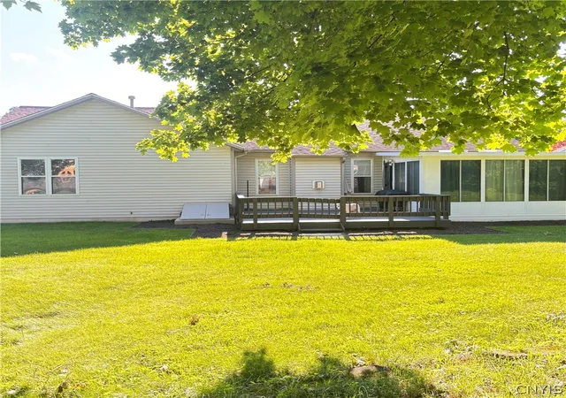 Homes for sale in Clay, NY | 12 Orangewood Dr, Clay, NY 13090 | MLS# S1693070