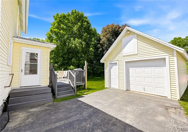 4th image of 38 Van Buren St, Dolgeville, NY 13329 | MLS# S1691101