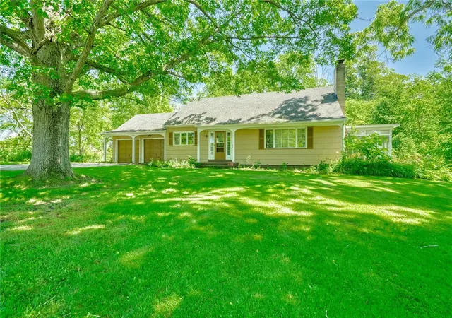 3rd image of 296 Kirk Rd, Rochester, NY 14612 | MLS# R1693771
