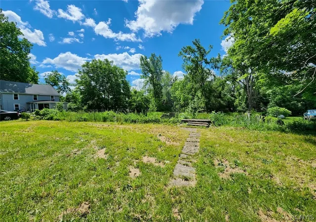 1st image of 2102 Warners Rd, Van Buren, NY 13164 | MLS# S1693558