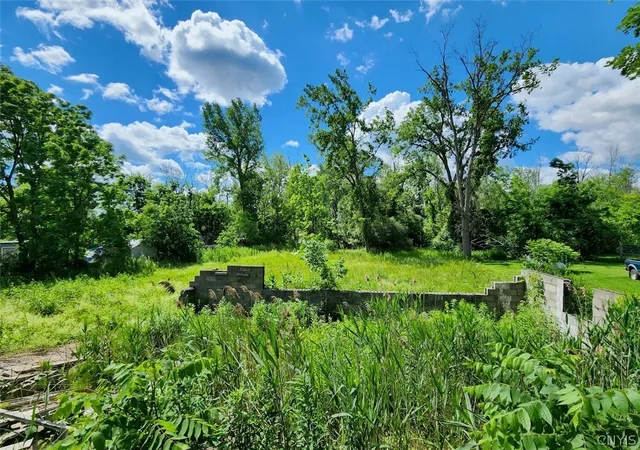 5th image of 2102 Warners Rd, Van Buren, NY 13164 | MLS# S1693558