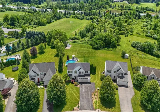 4th image of 777 Duck Holw, Victor, NY 14564 | MLS# R1692481