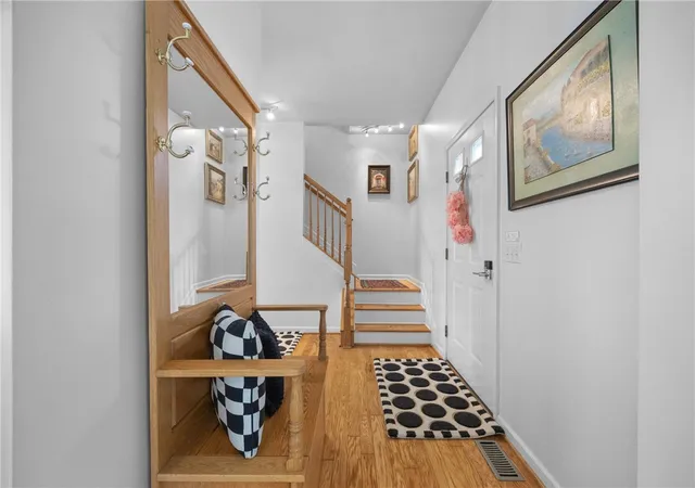 5th image of 777 Duck Holw, Victor, NY 14564 | MLS# R1692481