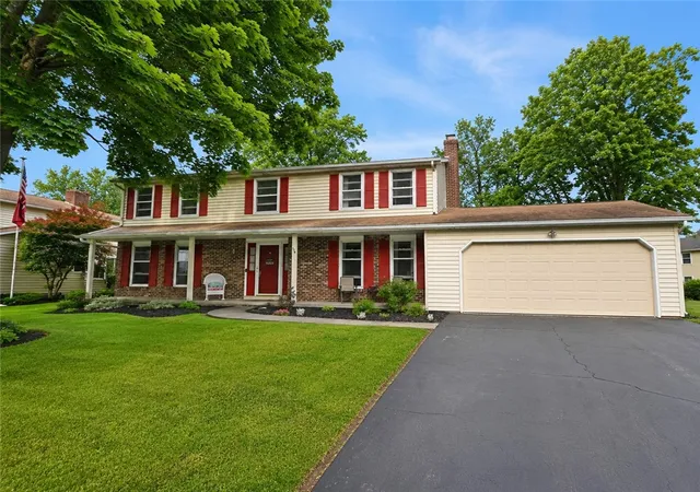 Photo 1 of Sale Pending at 114 Oak Brg Way, Rochester, NY 14612 | MLS# R1693384 | Listing updated on 2026-07-04