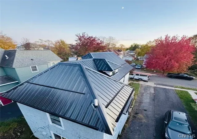 Photo 3 of Single family home for sale at 7 Vandenbosch Ave, Auburn, NY 13021 | MLS# S1693784 | Listing updated on 2026-07-15
