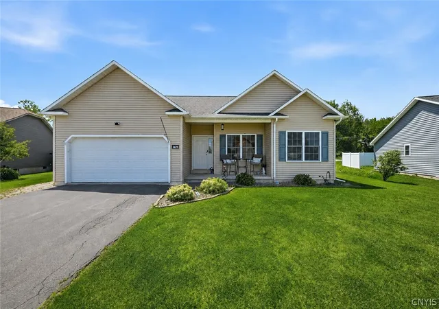 1st image of 7842 Marina Dr, Bridgeport, NY 13030 | MLS# S1690380
