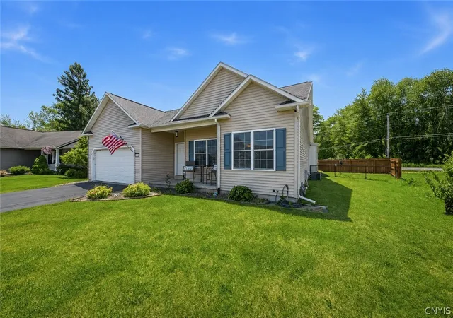 2nd image of 7842 Marina Dr, Bridgeport, NY 13030 | MLS# S1690380