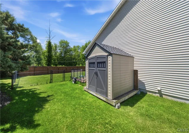 37th image of 7842 Marina Dr, Bridgeport, NY 13030 | MLS# S1690380