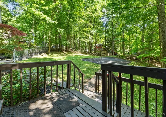 3rd image of 400 Richfield Ave, Syracuse, NY 13205 | MLS# S1693353
