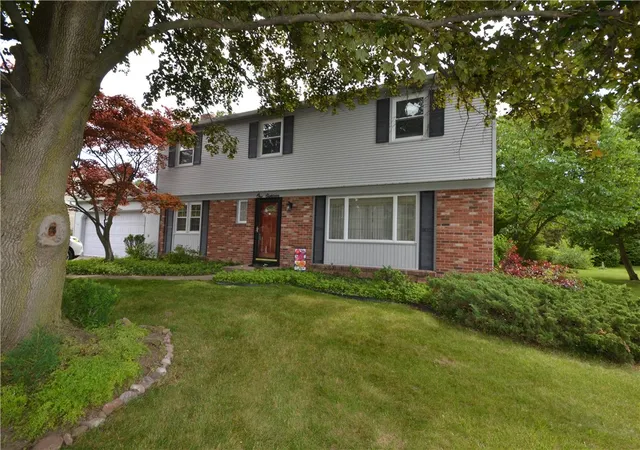 Homes for sale in Perinton, NY | 118 Nettlecreek Rd, Perinton, NY 14450 | MLS# R1693780