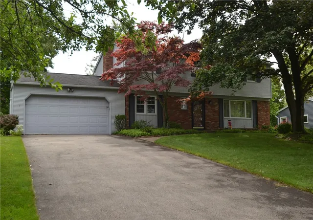 Homes for sale in Perinton, NY | 118 Nettlecreek Rd, Perinton, NY 14450 | MLS# R1693780