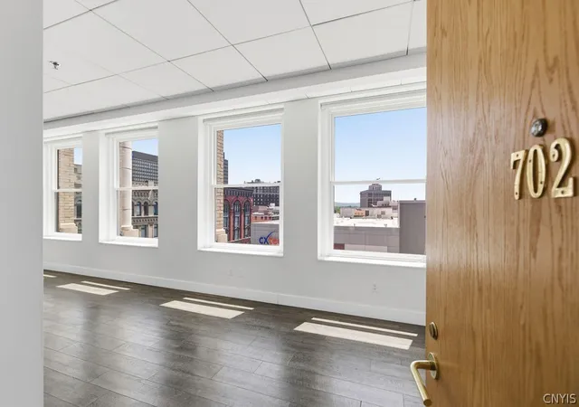 4th image of 108 W Jefferson St #702, Syracuse, NY 13202 | MLS# S1692949