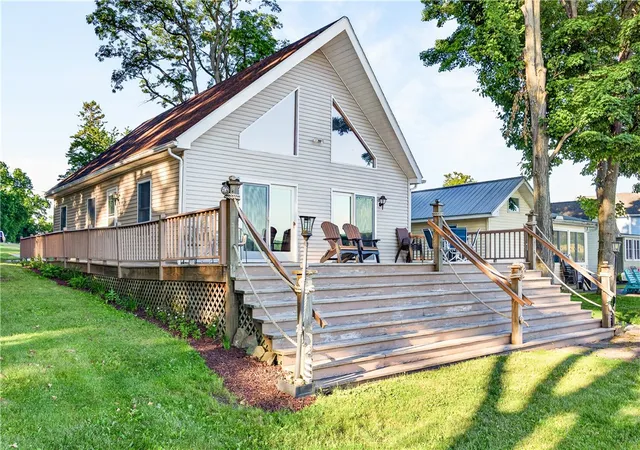 Homes for sale in Milo, NY | 507 E Lake Rd, Milo, NY 14527 | MLS# R1693799
