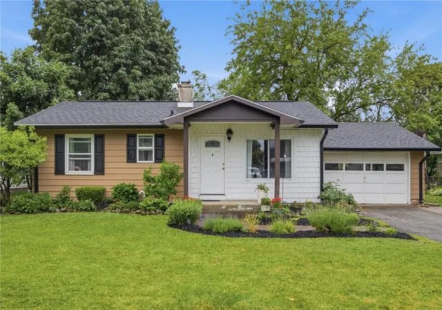 Homes for sale in Canandaigua City, NY | 107 Canandaigua Ave, Canandaigua City, NY 14424 | MLS# R1693039
