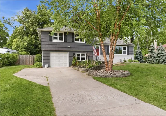 Homes for sale in Penfield, NY | 58 Kirkland Dr, Penfield, NY 14580 | MLS# R1657409