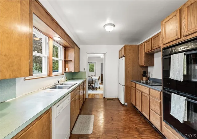 Homes for sale in Eaton, NY | 20 E Maple Ave, Eaton, NY 13408 | MLS# S1693204