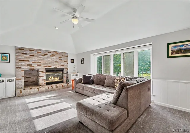 4th image of 4 Curley Dr, Orchard Park, NY 14127 | MLS# B1693730