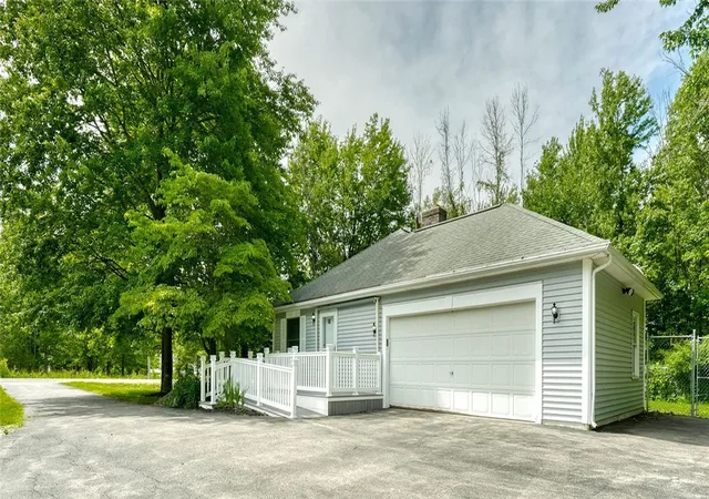 Homes for sale in Ontario, NY | 6578 Lakeside Rd, Ontario, NY 14519 | MLS# R1690950
