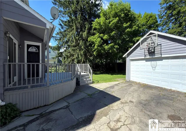 3rd image of 22 Tew St, Jamestown, NY 14701 | MLS# R1693745