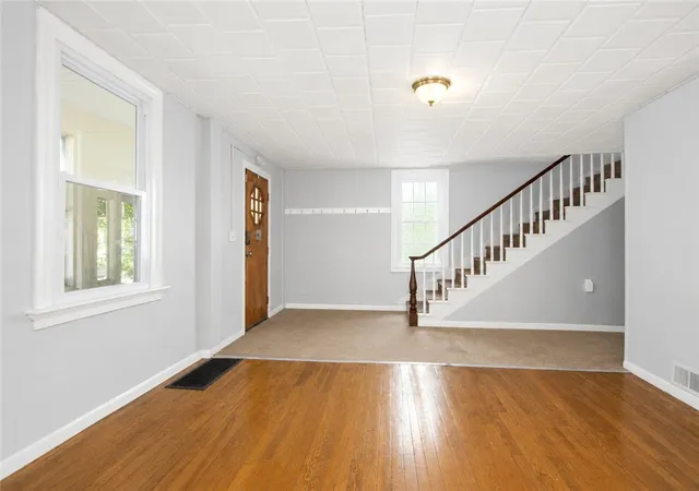 Photo 5 of Sale Pending at 21 Worthington Ave, Geneva, NY 14456 | MLS# R1692913 | Listing updated on 2026-07-17