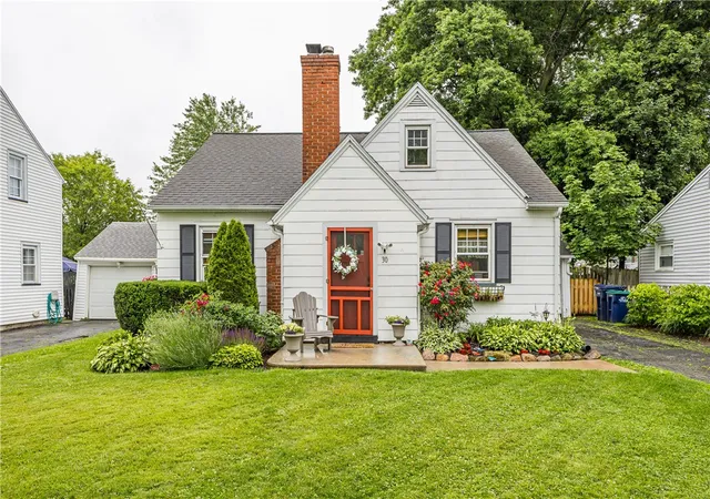 1st image of 30 Cliffordale Park, Irondequoit, NY 14609 | MLS# R1693088