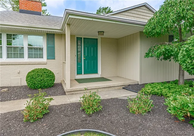 Photo 3 of Sale Pending at 70 Westchester Rd, Buffalo, NY 14221 | MLS# B1693218 | Listing updated on 2026-07-24