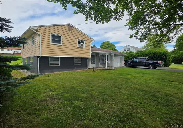 Photo 2 of Sale Pending at 1305 Fairwood Dr, Utica, NY 13502 | MLS# S1693892 | Listing updated on 2026-07-18