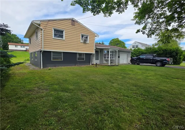 Photo 41 of Sale Pending at 1305 Fairwood Dr, Utica, NY 13502 | MLS# S1693892 | Listing updated on 2026-07-18