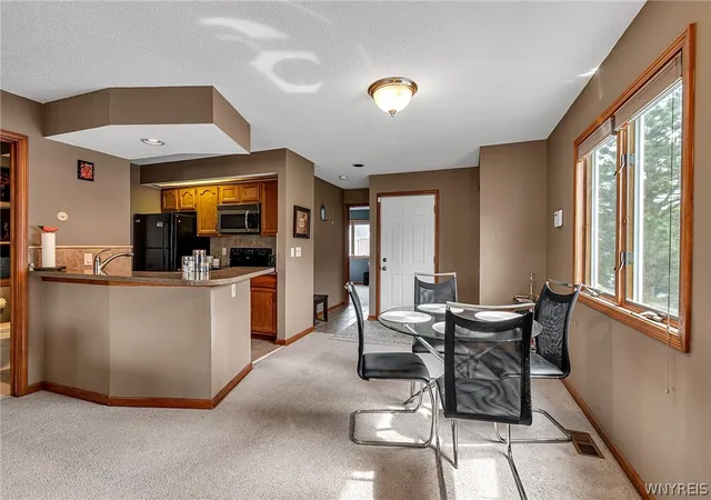 Homes for sale in Amherst, NY | 3 Keph Dr #8, Amherst, NY 14228 | MLS# B1692256
