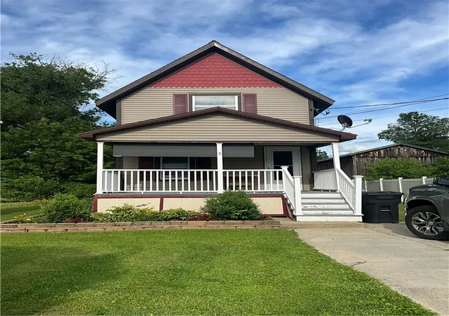 Photo 2 of Sale Pending at 5 Jewett Ave, Moravia, NY 13118 | MLS# R1693708 | Listing updated on 2026-07-15