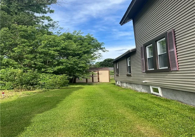 Photo 3 of Sale Pending at 5 Jewett Ave, Moravia, NY 13118 | MLS# R1693708 | Listing updated on 2026-07-15
