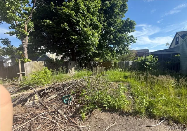 Homes for sale in Buffalo, NY | 309 Maple St, Buffalo, NY 14204 | MLS# B1692133