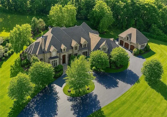 1st image of 5 Boulder Creek Dr, Rush, NY 14543 | MLS# R1691507