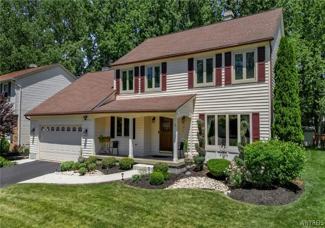 Homes for sale in Amherst, NY | 178 Daven Dr Dr, Amherst, NY 14068 | MLS# B1693777