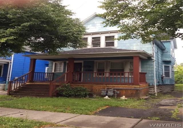 Homes for sale in Buffalo, NY | 17 Cornwall Ave, Buffalo, NY 14215 | MLS# B1693702