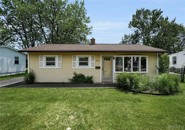 2nd image of 201 Dupont Ave, Tonawanda, NY 14150 | MLS# B1693717