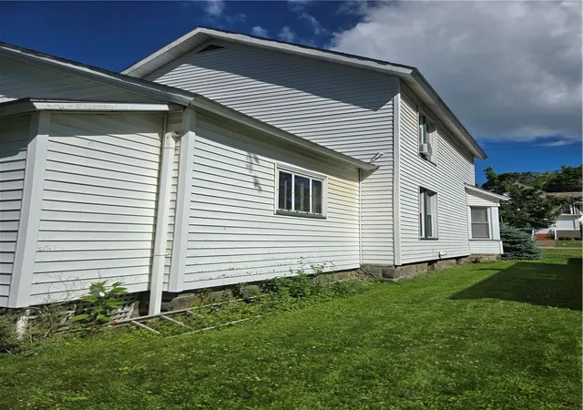Photo 2 of Sale Pending at 112 Biddle St, Kane, PA 16735 | MLS# R1693736 | Listing updated on 2026-07-29