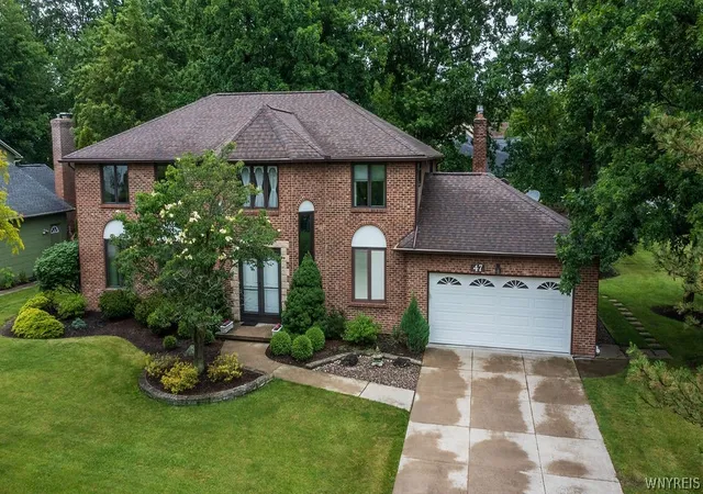 1st image of 47 Woodstock Rd, Grand Island, NY 14072 | MLS# B1691552