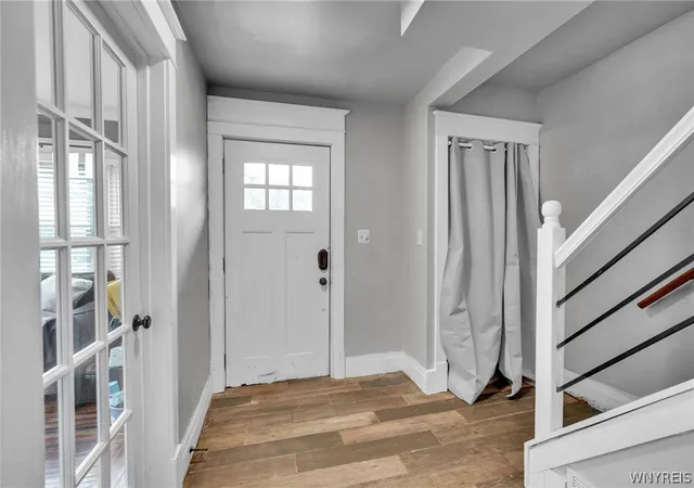 Photo 2 of Sale Pending at 239 Roesch Ave, Buffalo, NY 14207 | MLS# B1689204 | Listing updated on 2026-07-27