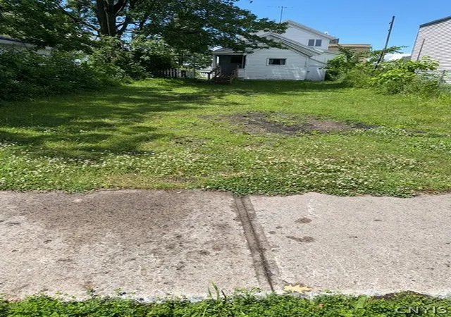 Photo 5 of Sale Pending at 418 Roberts St, Rome, NY 13440 | MLS# S1693991 | Listing updated on 2026-07-27